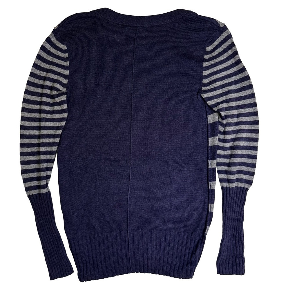 American Eagle Navy and Gray Striped Cardigan Size Medium Button Down Vintage - Picture 4 of 12